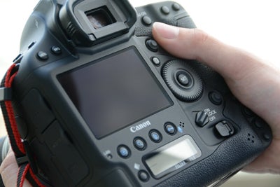 Canon EOS 1D X LCD screen