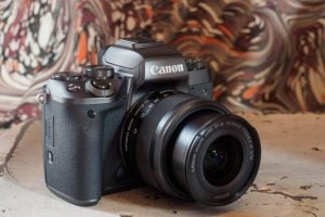 Canon EOS M5