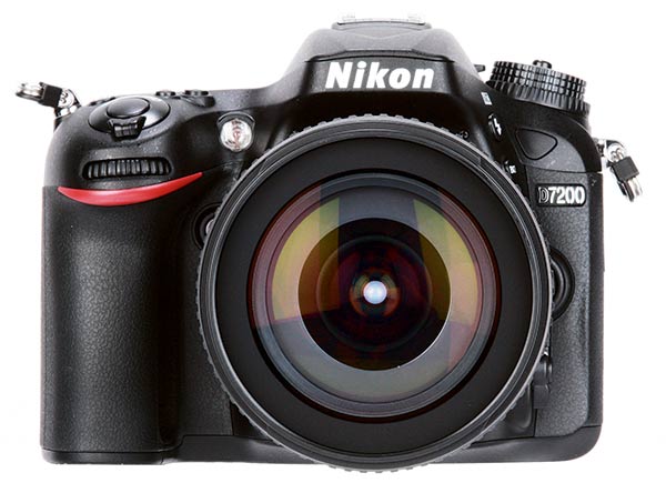 Nikon-D7200_front