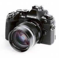 Olympus-OM-D-E-M1-front