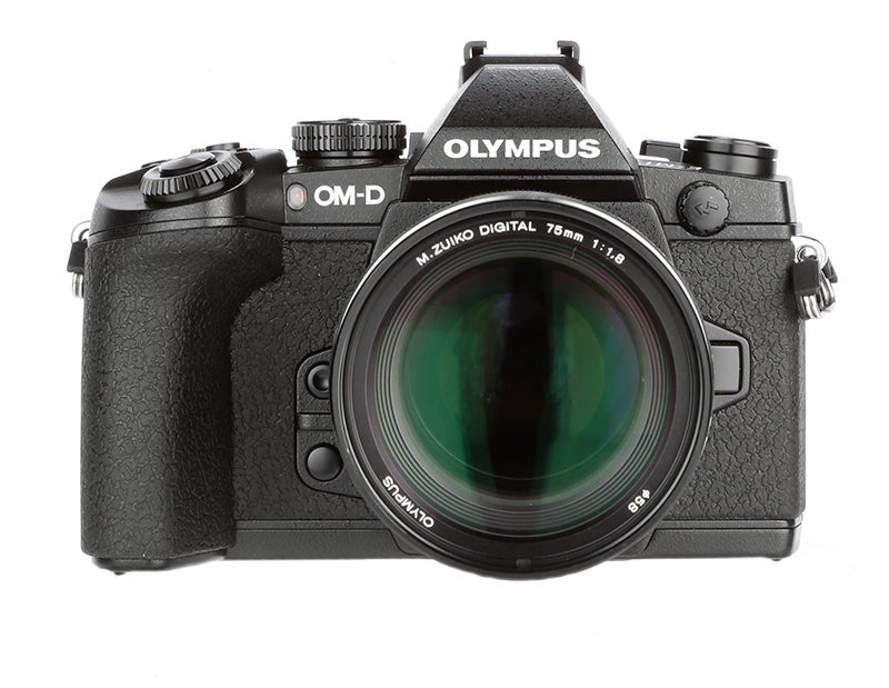 Olympus OM-D E-M1 Review – front view