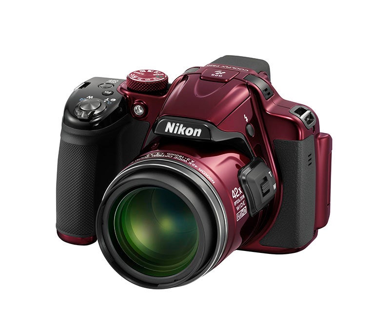 Nikon COOLPIX P520 angle red