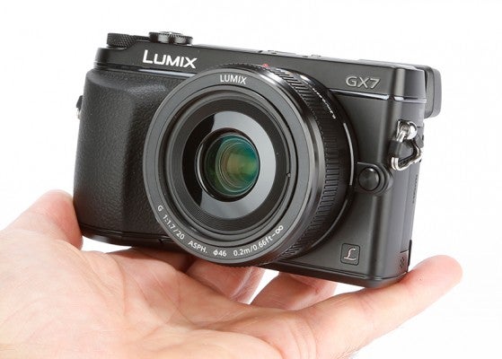 Panasonic Lumix GX7 product shot 4