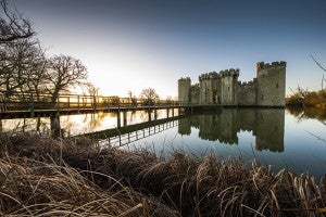 Ultra-wideangle-zoom-lenses-castle